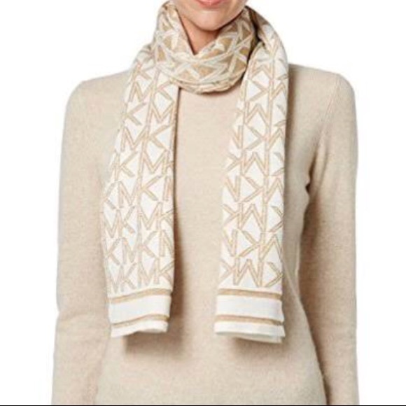 NWOT Micheal Kors scarf - Picture 2 of 6